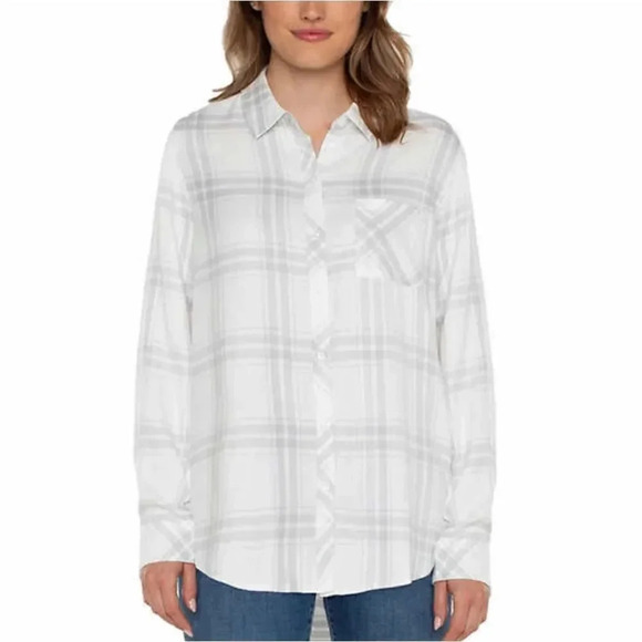 Well worn ladies button up shirt Large - Picture 5 of 7